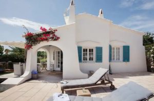 Es chalet de Binisafua, (a 40m del mar) | es chelttttt | Menorca Luxury Broker es-chalet-de-binisafua-a-40m-del-mar-es-chelttttt-menorca-luxury-broker